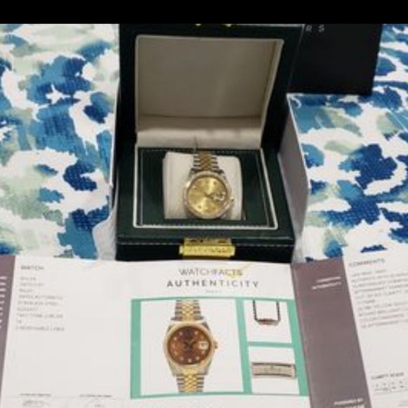 Men's watch - Picture 2 of 3